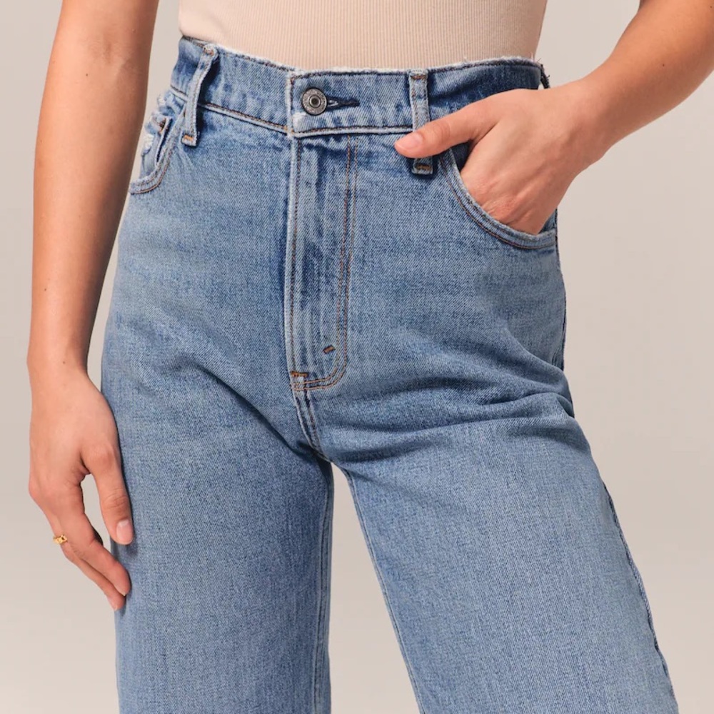 A&F Vintage Stretch Denim High Rise 90s Relaxed Jean